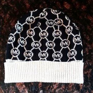 Mk hat